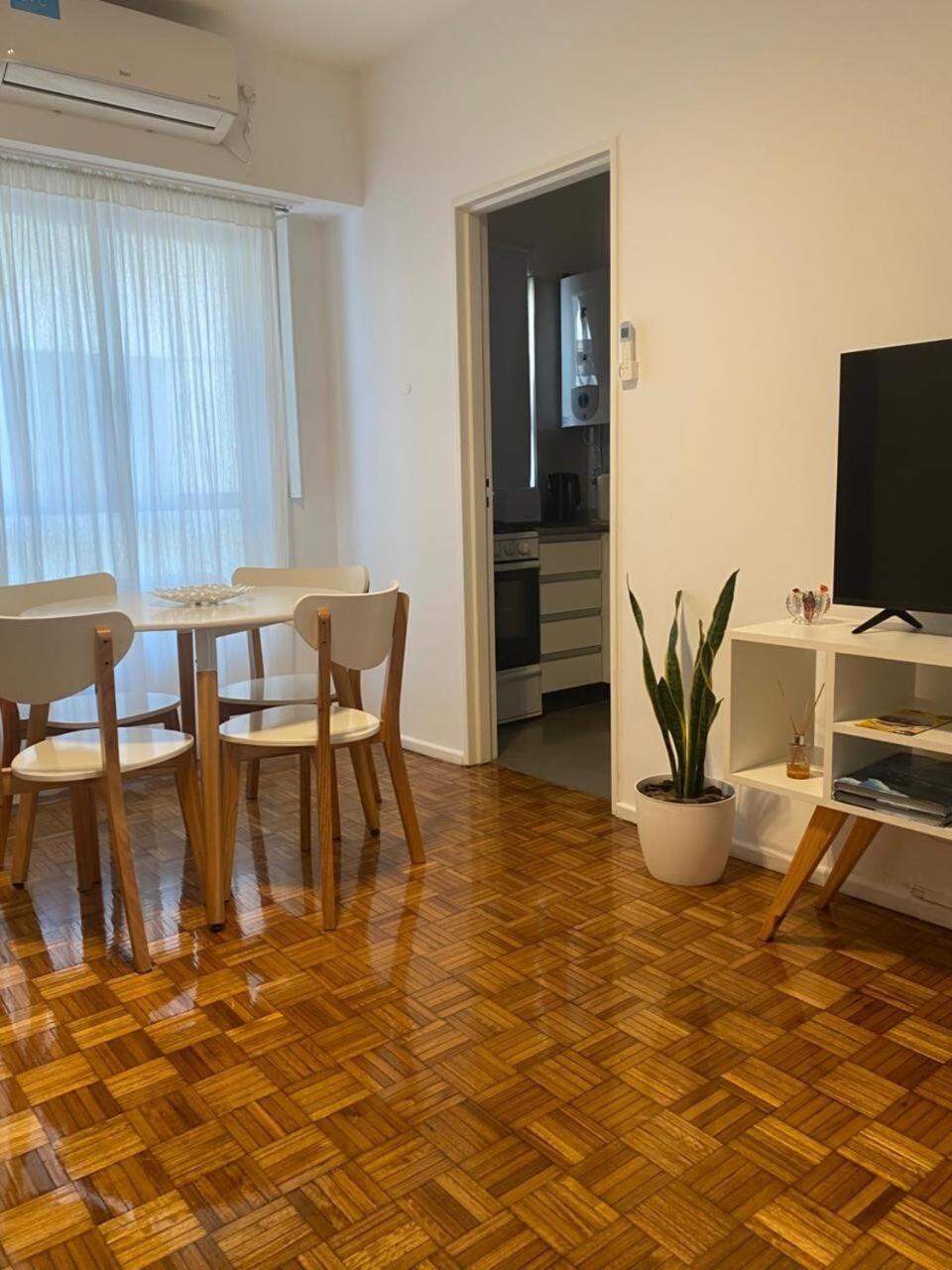 Homely French * Buenos Aires